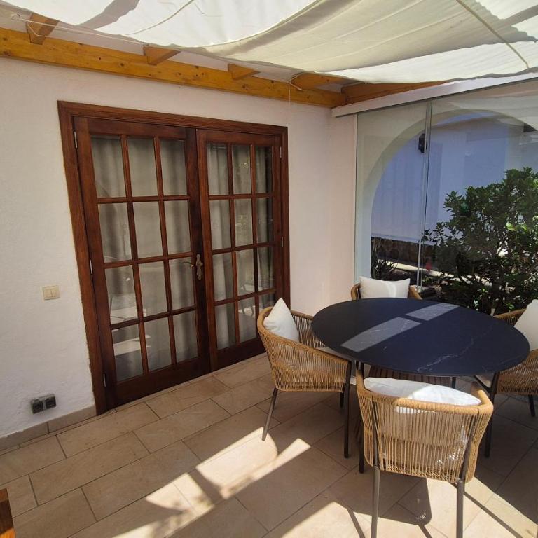 Calm & Gardens in Bungalow Parque Golf, Maspalomas - One-Bedroom Apartment - 21