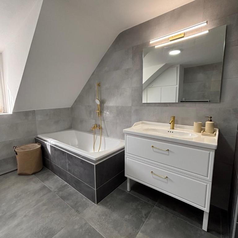 Le Col'Vert - Appartement 50m2 - Colmar Centre - One-Bedroom Apartment - 12