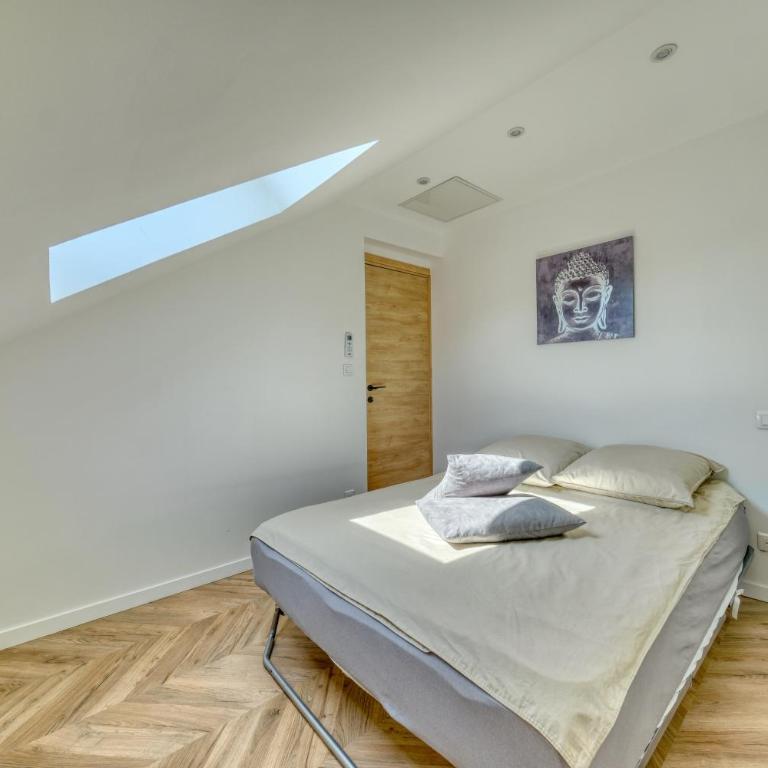 La Résidence Courcelles - Climatisation - Two-Bedroom Deluxe Apartment - 14