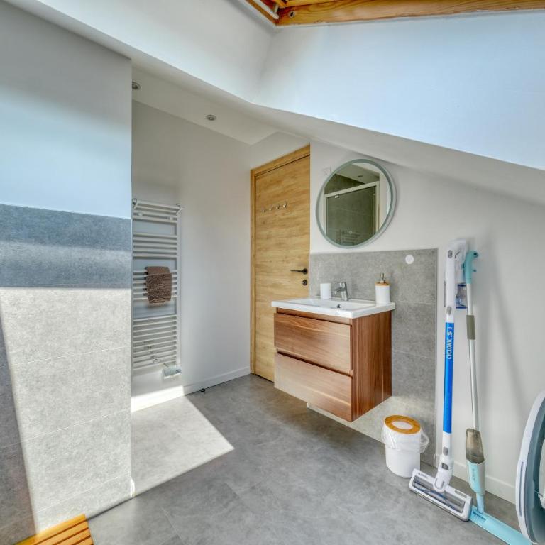 La Résidence Courcelles - Climatisation - Two-Bedroom Deluxe Apartment - 13