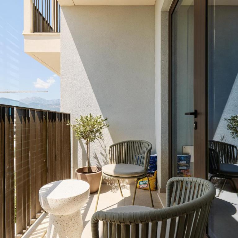 Boka Place Porto Montenegro Luxury apartments-Sea View with FREE garage - One-Bedroom Apartment with Balcony and Sea View - 4