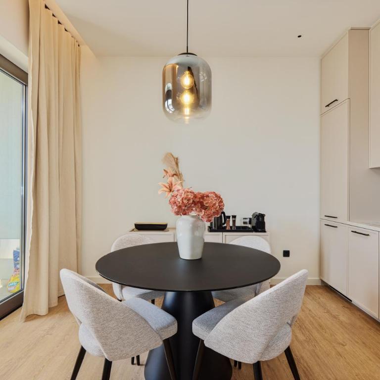 Boka Place Porto Montenegro Luxury apartments-Sea View with FREE garage - One-Bedroom Apartment with Balcony and Sea View - 12