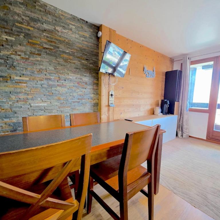 Studio central avec superbe vue sur les montagnes - Appartement 1 Chambre - 5