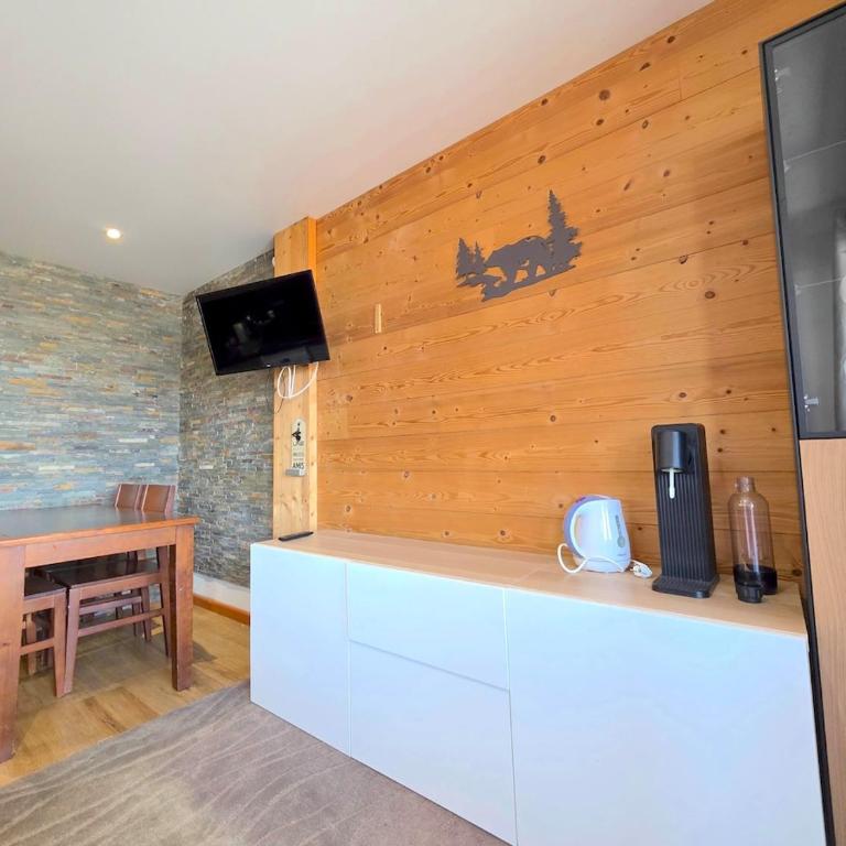 Studio central avec superbe vue sur les montagnes - Appartement 1 Chambre - 9