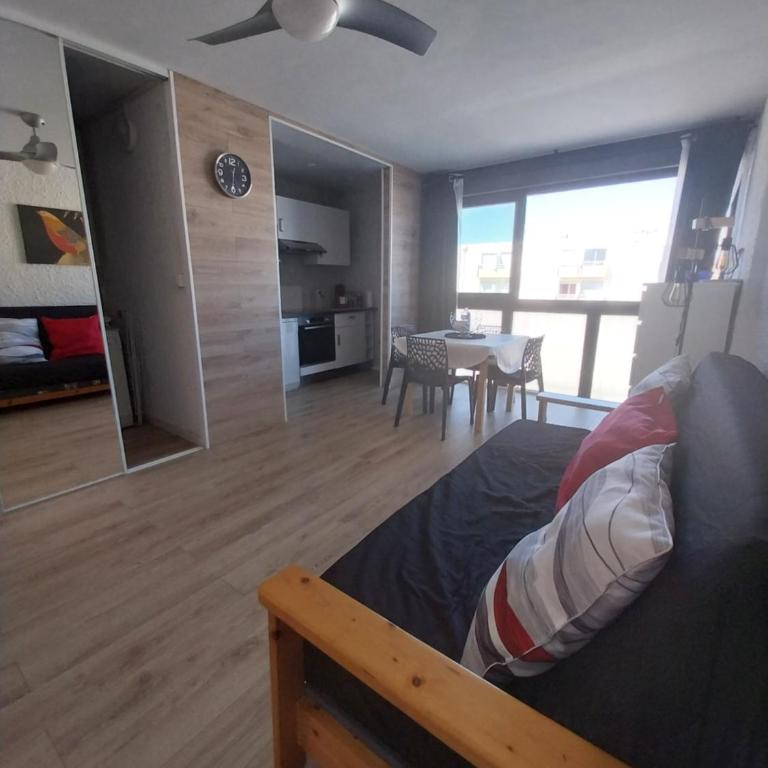 Appartement T2 lumineux à 200m de la plage, tout équipé - Appartement 1 Chambre - 1