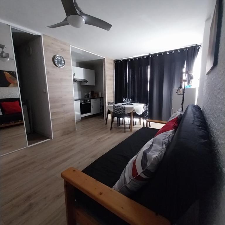 Appartement T2 lumineux à 200m de la plage, tout équipé - Appartement 1 Chambre - 4