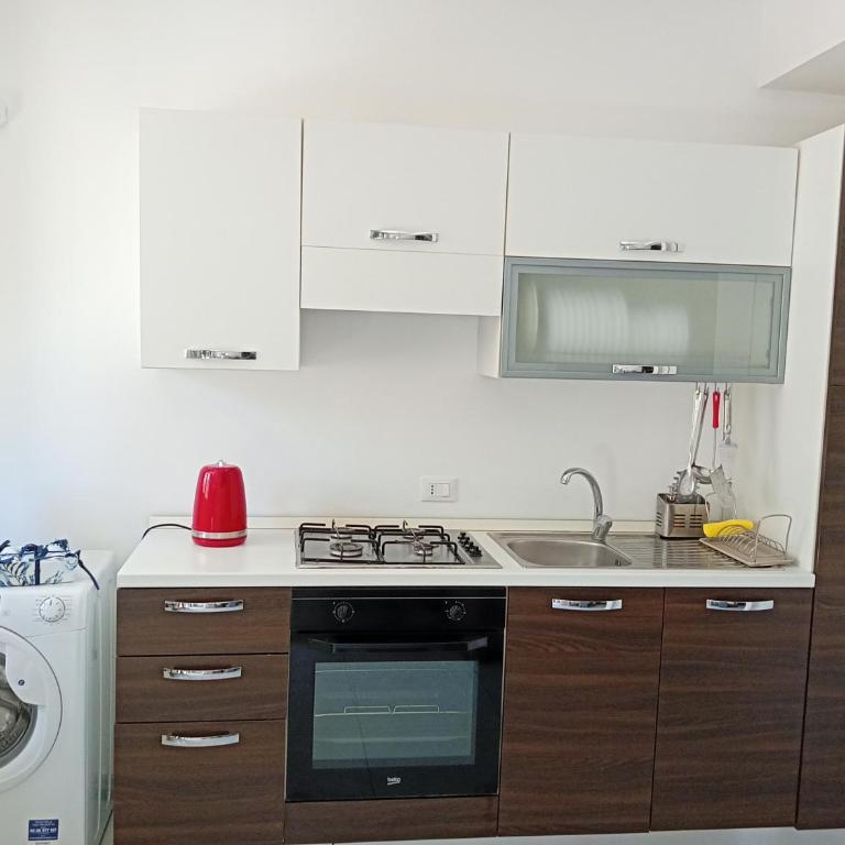Clara's HOME - Appartamento con 1 Camera da Letto - 3