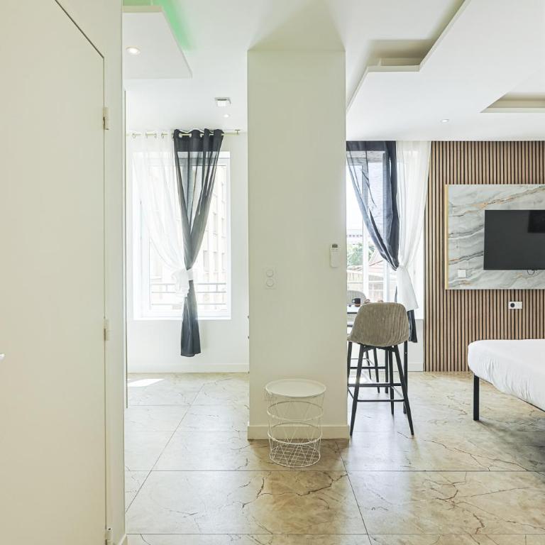 LES BULLES DE MONA - Lila - Spa - Clim - Studio mit Whirlpool - 12