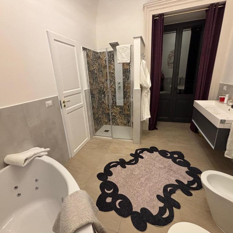 Moresco Suites - King Room with Spa Bath - 5