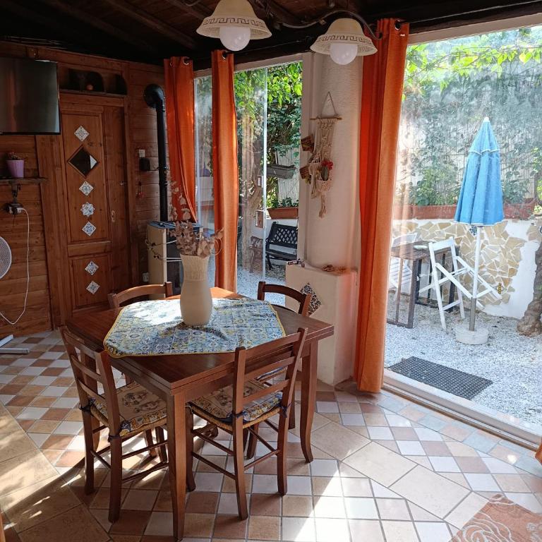 DA FEDERICA Casa Vacanze BAIA PORTO DELLE GENTI - Appartamento con 2 Camere da Letto - 2