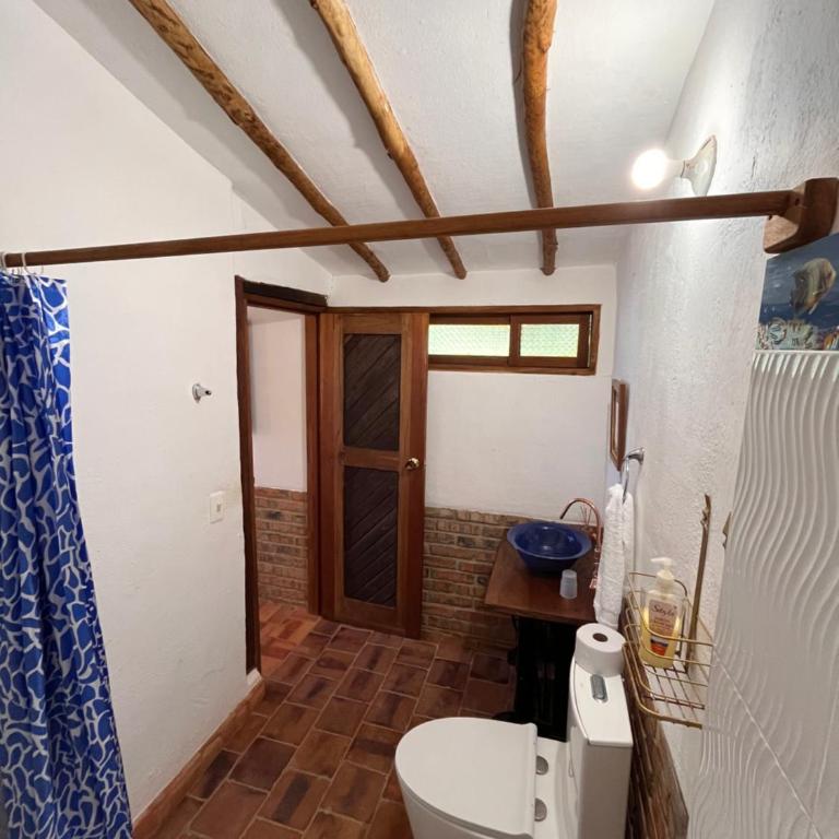 Eco-Hotel Casa de Oracion Barichara "Pet friendly" - Suite Junior con vistas al jardín - 6