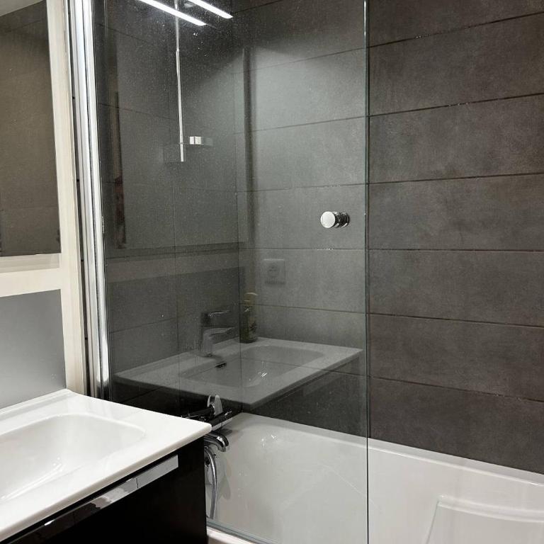 Bel appartement rénové à Plagne Bellecôte pour 7 personnes, proche télécabine - Appartement 3 Chambres - 12