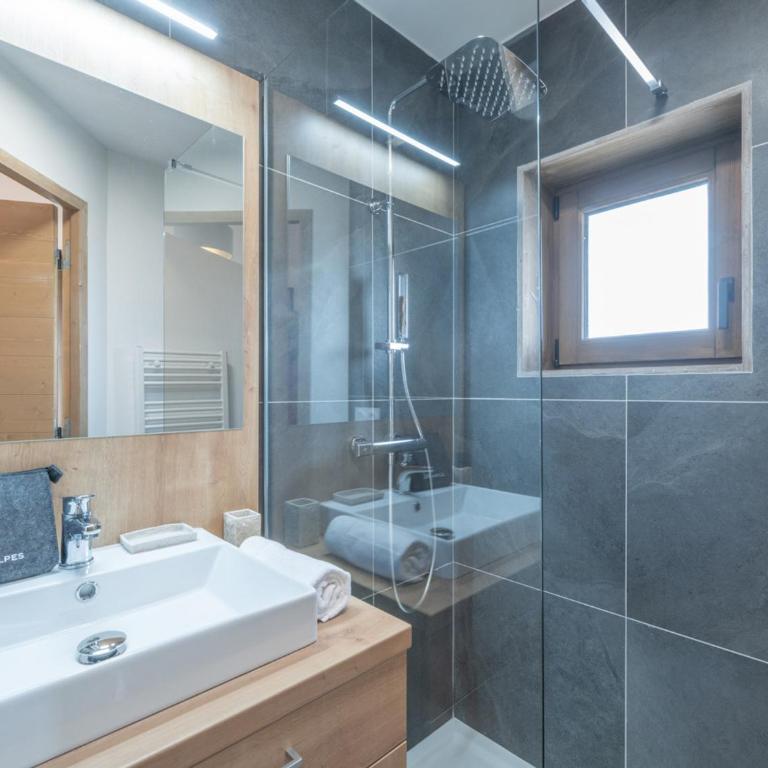 Appartement moderne aux pieds des pistes, Alpe d'Huez - Three-Bedroom Apartment - 9