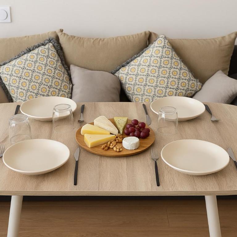 ARC DE TRIOMPHE -Marie Antoinette garden Résidences with AC - Appartement - Rez-de-Chaussée - 5