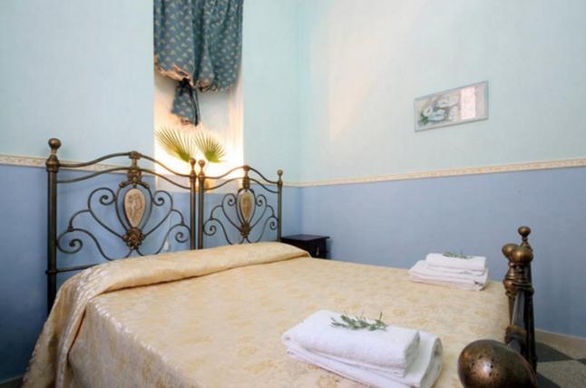Antica Corte delle Ninfee, Historical Private Villa - Two-Bedroom Deluxe Apartment with Garden View - 52