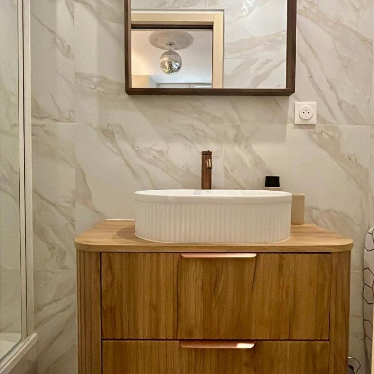 Studio moderne au pied de la Cathédrale de Reims - Apartamento de 1 dormitorio - 27