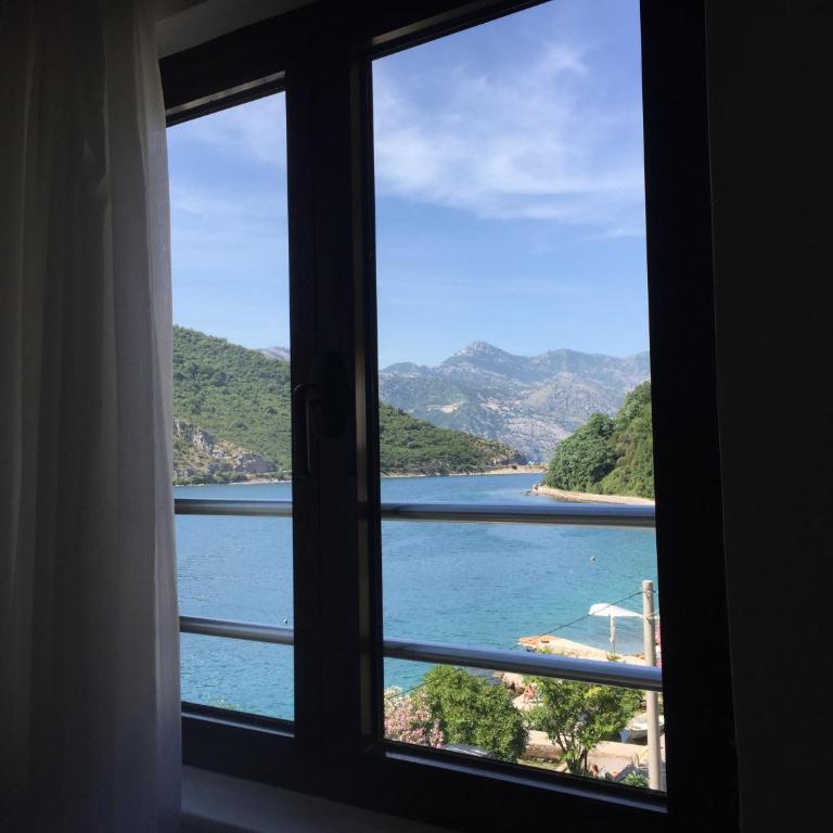 Apartments MaXhit - Apartman sa 1 Spavaćom Sobom, Balkonom i Pogledom na More (3 Odrasle Osobe) - 14