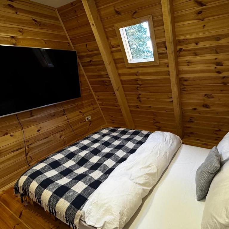 PinePano Lodges - Two-Bedroom Chalet - 11