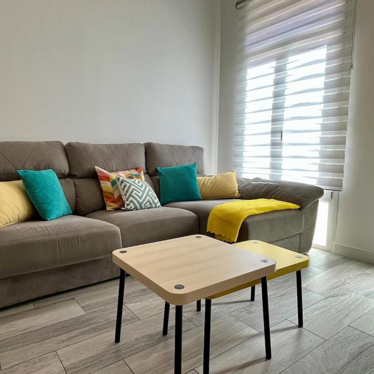 Apartamento nuevo, 2 dormitorios, patio y garaje - Apartamento de 2 dormitorios - 1