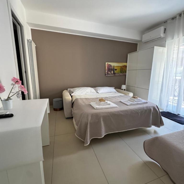 Four Rooms Naxos - Camera Tripla Deluxe - 2