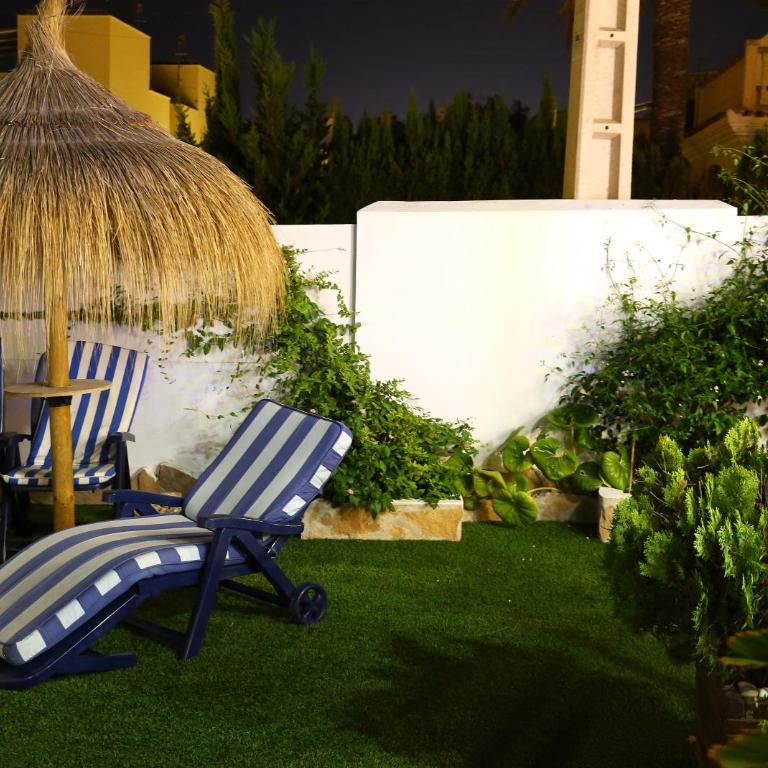 VILLA ROMPEOLAS JUNTO al MAR con PISCINA PRIVADA - Villa con piscina privada - 62