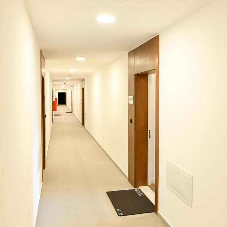 Residence LUX - One-Bedroom Apartment - 23