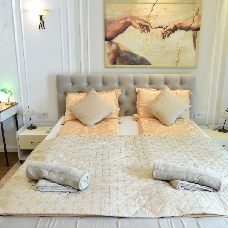 Residence LUX - One-Bedroom Apartment - 6