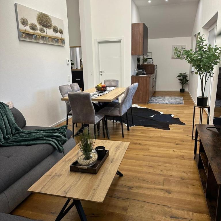 Stylische Ferienwohnung - Two-Bedroom Apartment - 2