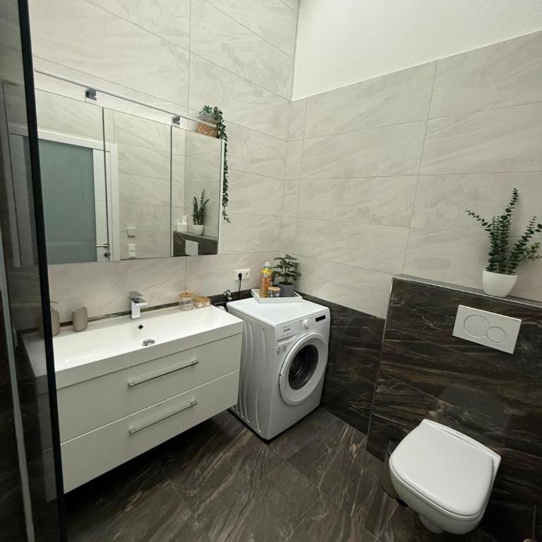 Stylische Ferienwohnung - Two-Bedroom Apartment - 17