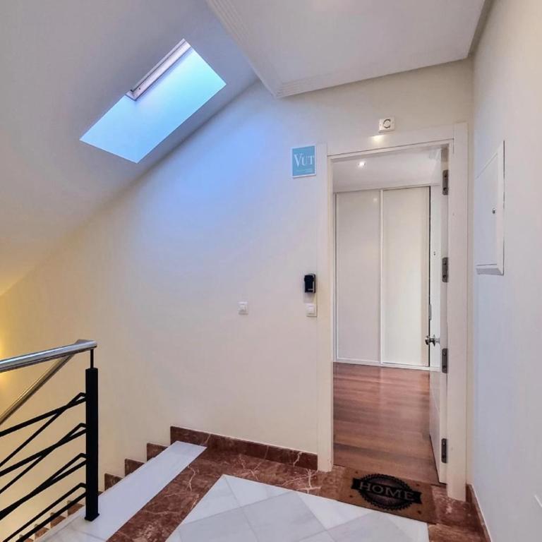 Ático en el centro de Llanes - Two-Bedroom Apartment - 43
