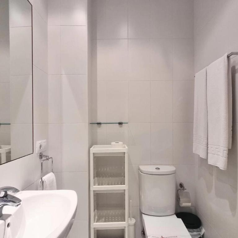 Ático en el centro de Llanes - Two-Bedroom Apartment - 26