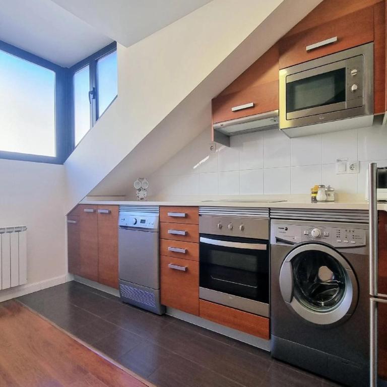 Ático en el centro de Llanes - Two-Bedroom Apartment - 9