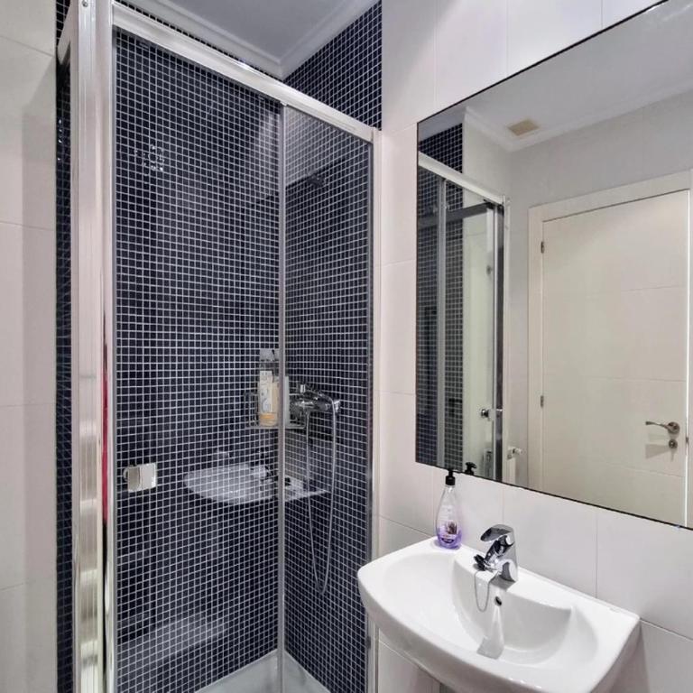 Ático en el centro de Llanes - Two-Bedroom Apartment - 25