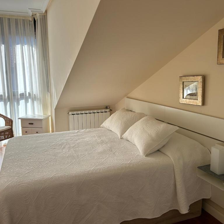 Ático en el centro de Llanes - Two-Bedroom Apartment - 19
