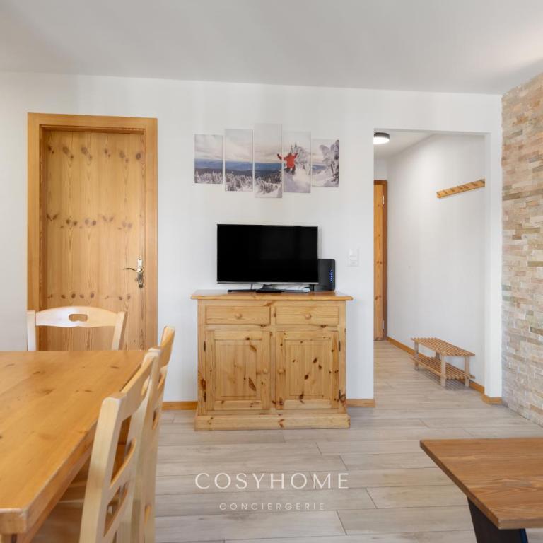 Le Rocher l Pied des pistes l By CosyHome - Two-Bedroom Apartment - 8