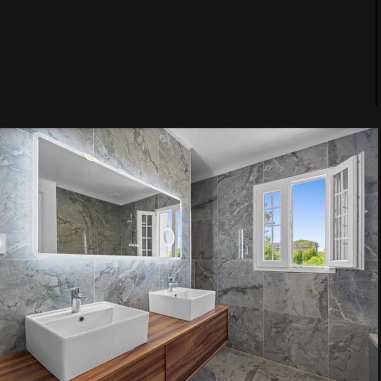 Premium house in Mougins with Private Tennis - Villa - 5