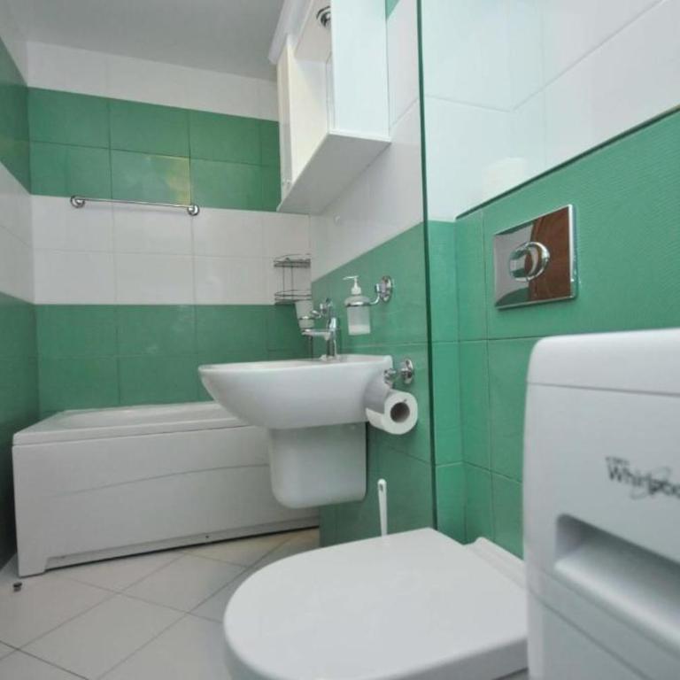 Seaside Apartments Petrovac - One-Bedroom Apartment - 4