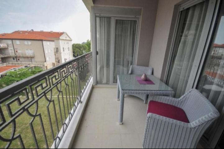 Seaside Apartments Petrovac - One-Bedroom Apartment - 11