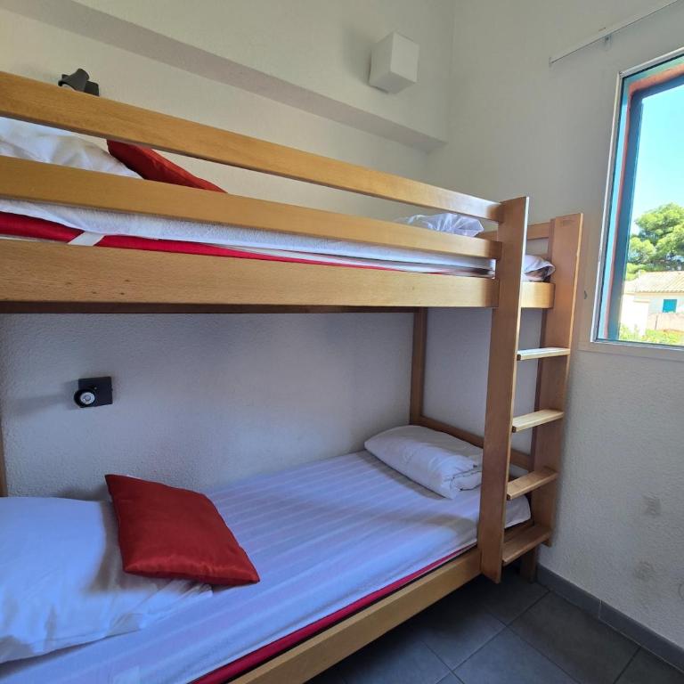 T3 club vacance proche des plages - Apartamento de 2 dormitorios - 17