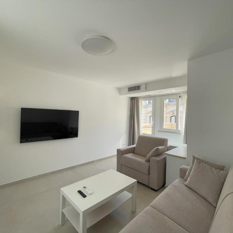 Casa Corso is an Elegant City Center House with Terrace Views of Taormina Main Street - One-Bedroom House - 22