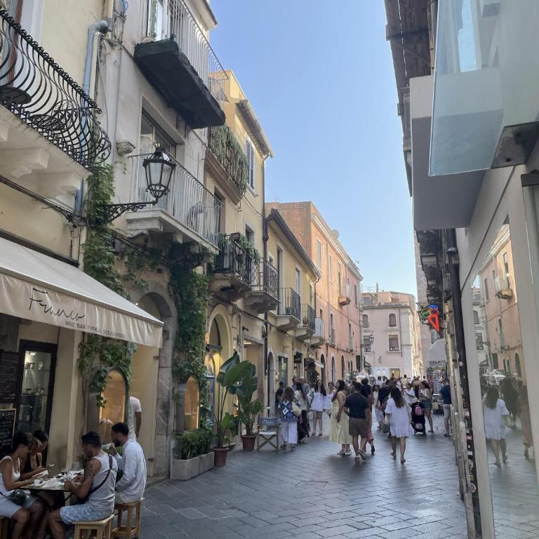 Casa Corso is an Elegant City Center House with Terrace Views of Taormina Main Street - One-Bedroom House - 3