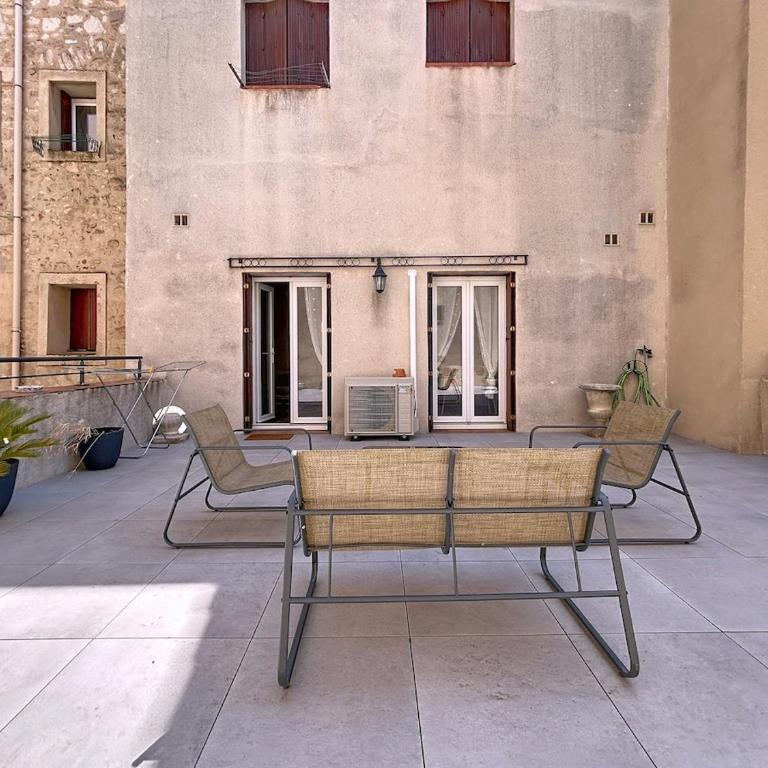 Le Patio - Grande Terrasse - Wifi et Climatisation - Two-Bedroom Apartment with Terrace - 1