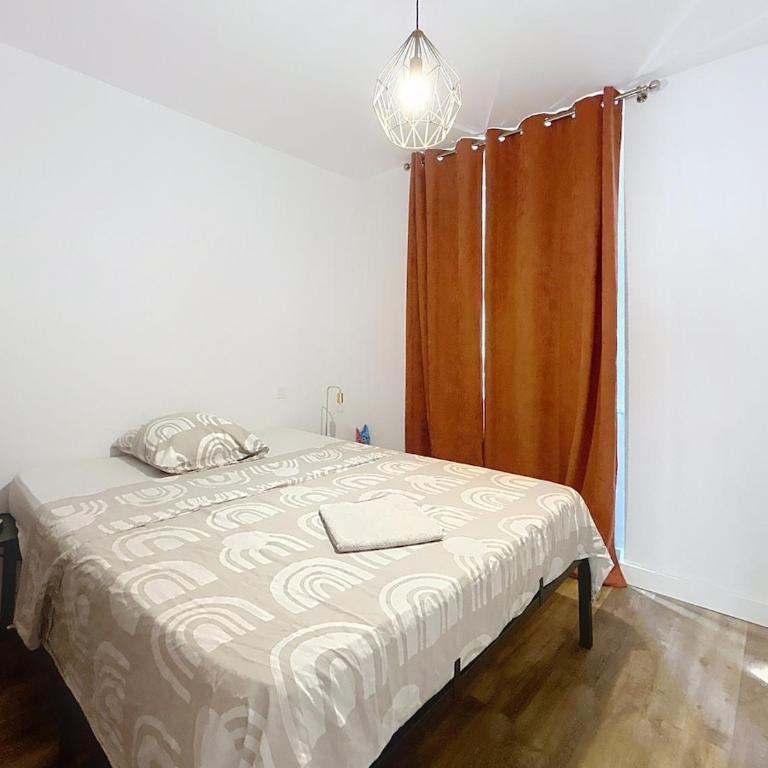 Le Patio - Grande Terrasse - Wifi et Climatisation - Two-Bedroom Apartment with Terrace - 5