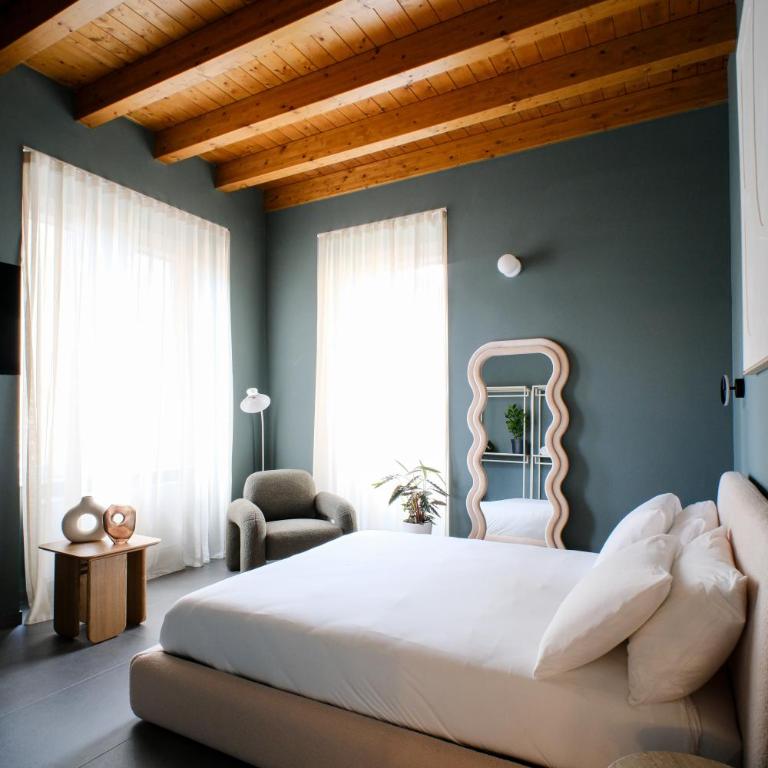 The Tower Premium Apartment - Beams & Views - 3 Min Walk to Bernina Express & Station - Apartment mit 1 Schlafzimmer, Balkon und Bergblick - 1
