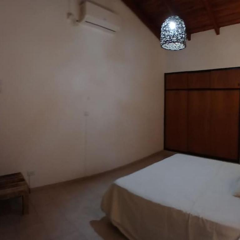 Alojamiento ideal en zona norte de Córdoba Capital - Casa de 3 dormitorios - 13