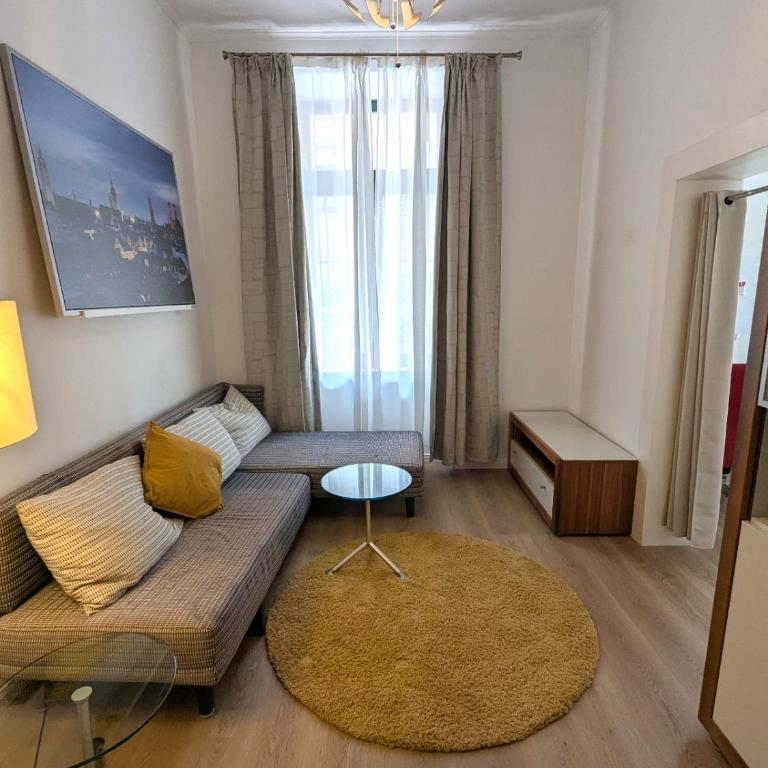 Cosy Apartment close to Oktoberfest, best infrastructure, parking included - Three-Bedroom Superior Apartment - 3