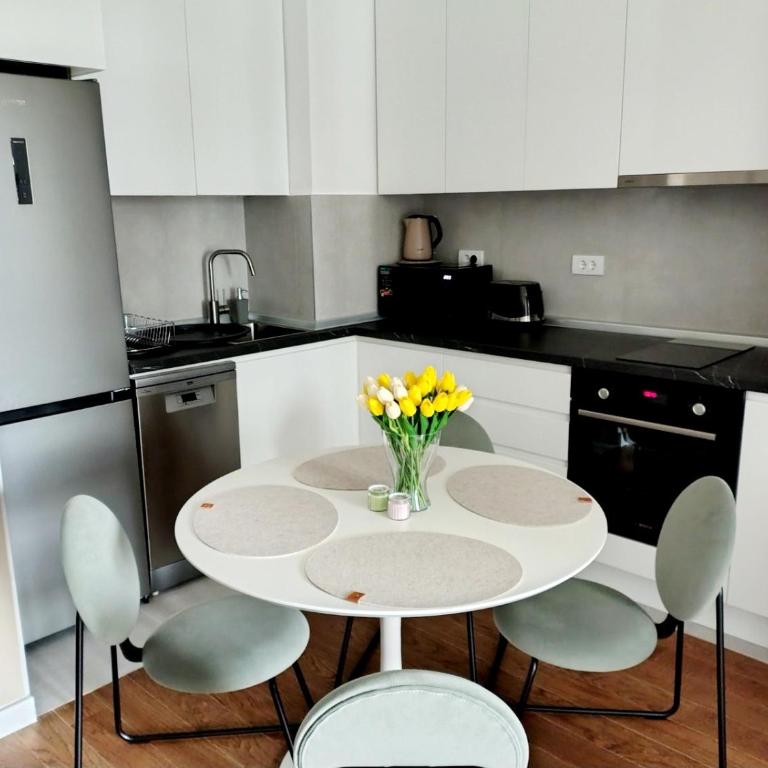 Urban Elegance Studio & SPA - Studio with Garden View - 28