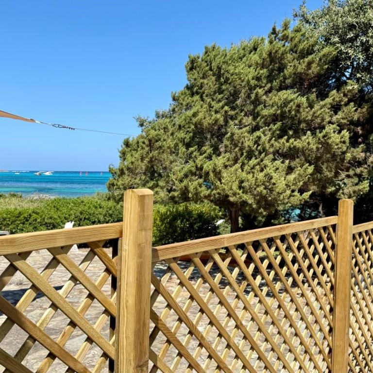 Villa Iole, con accesso alla spiaggia - Hosty Sardegna - Villa - 2