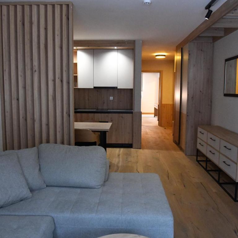 Aparthotel Vucko - Deluxe Family Suite - 4