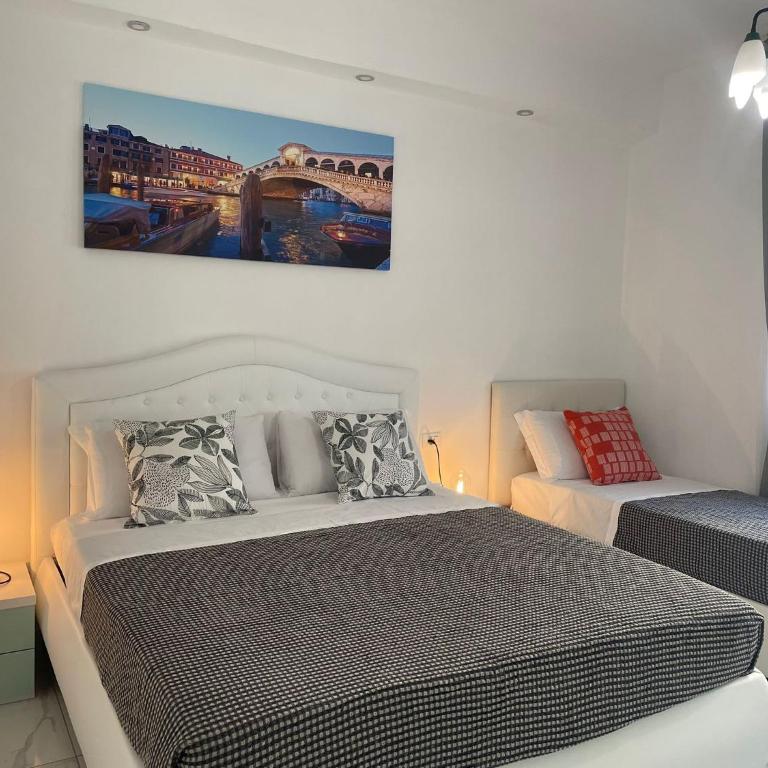 St Suite Venice - Deluxe Triple Room - 2